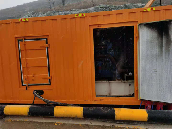 江城发电机出租 柴油发电机组电压低报警怎么办？