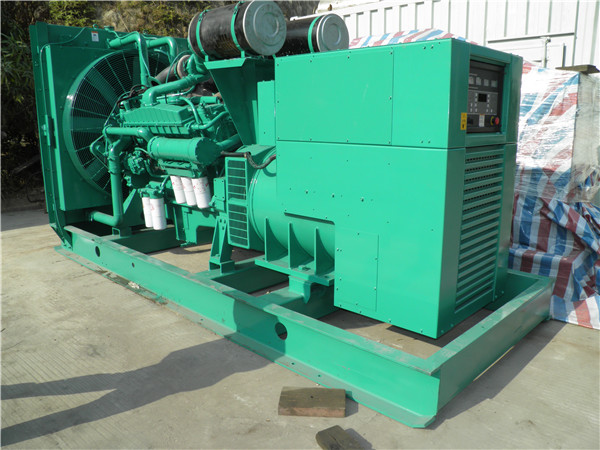 江城发电车出租-柴油发电机散热器怎样散热